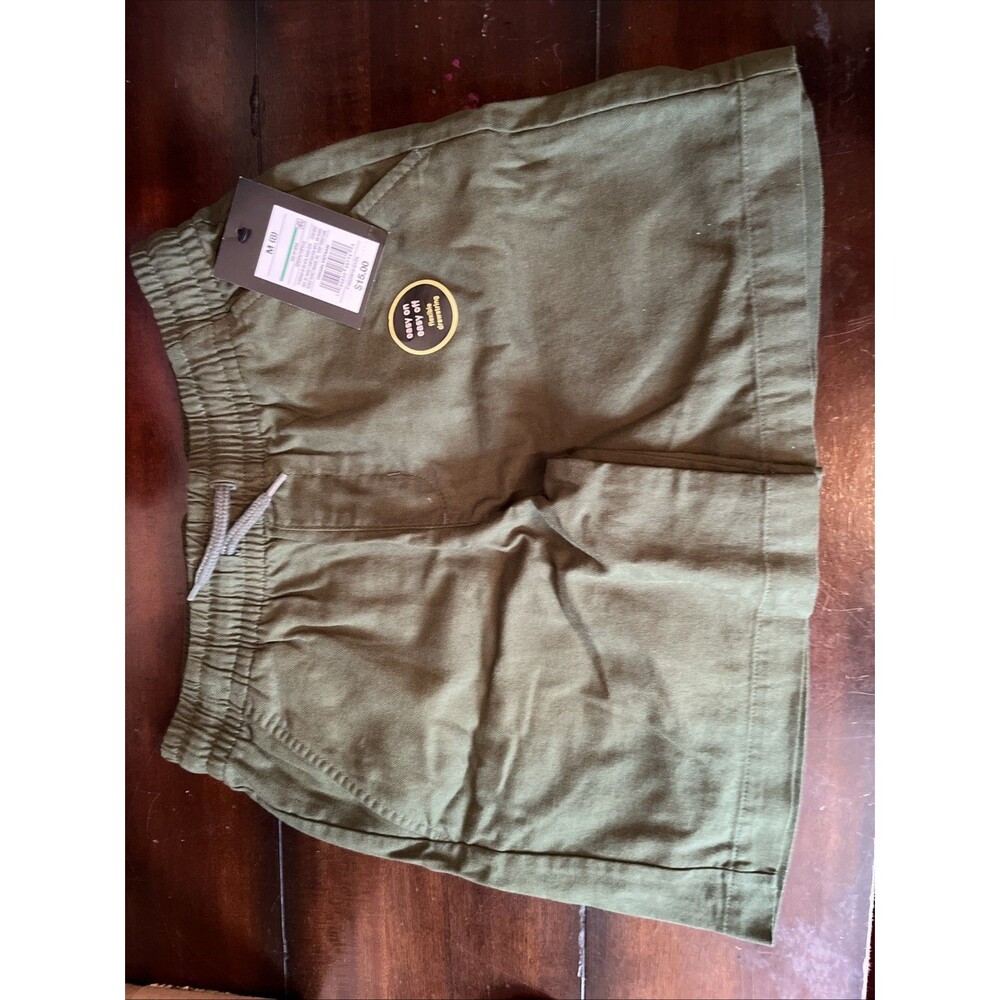 Boys Medium Green Shorts Art Class